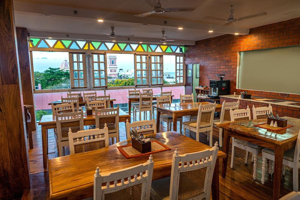 Le Chateau Puducherry Buitenkant foto